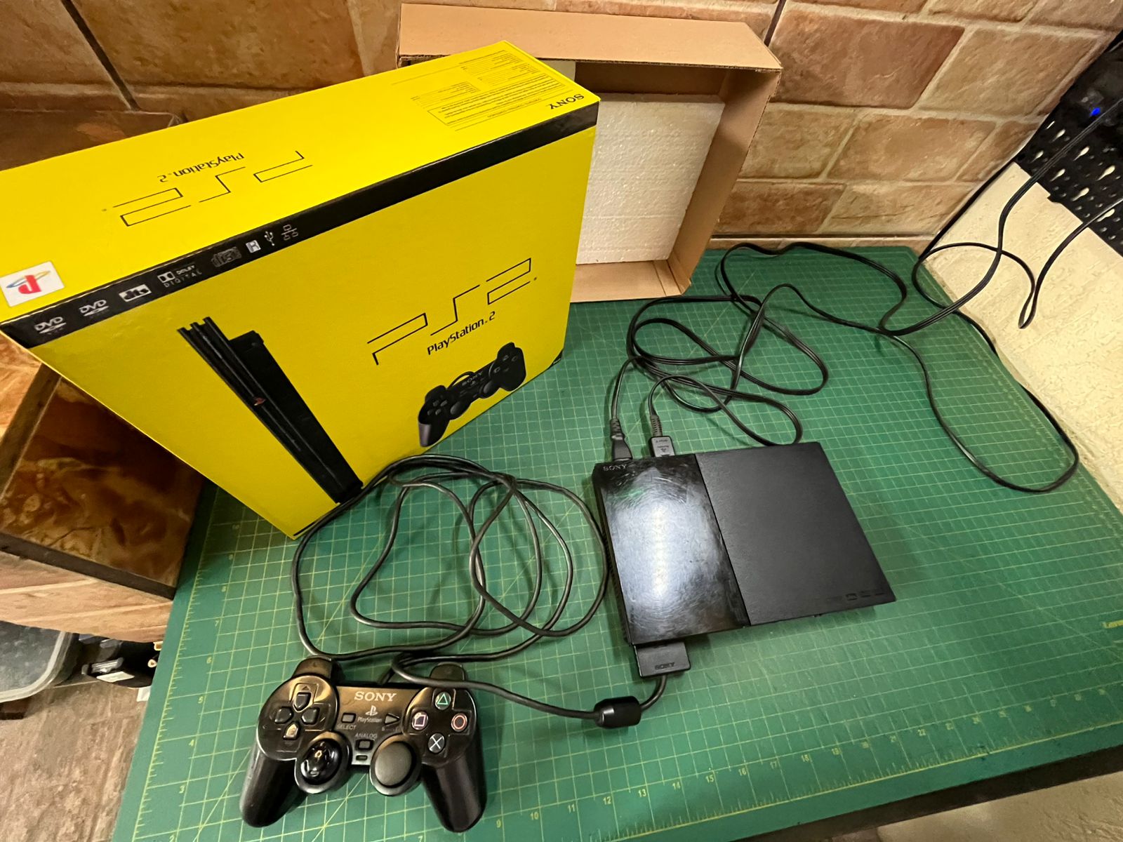 PlayStation 2 Slim Com Caixa e Berço Para OPL
